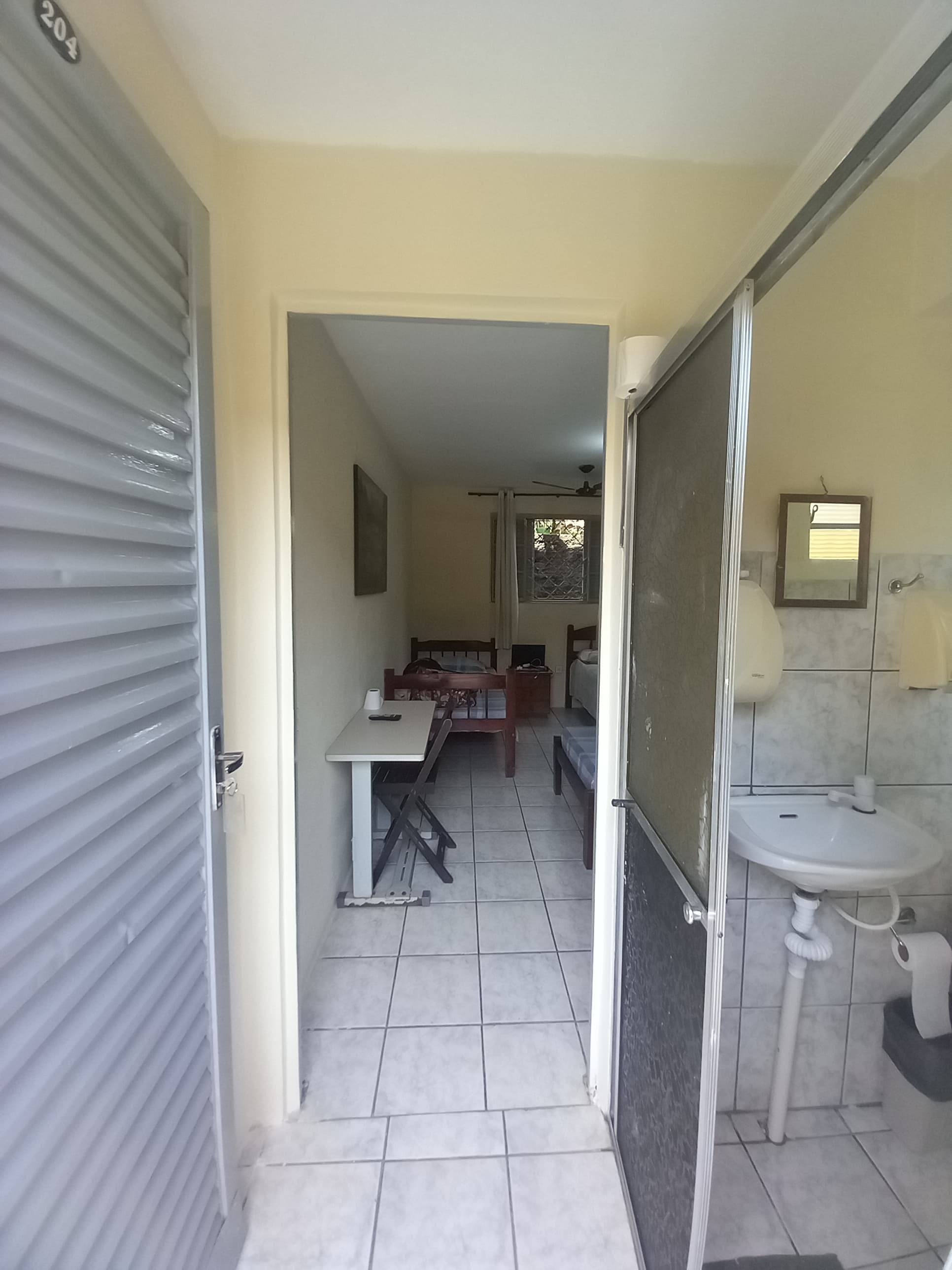 Quarto 204