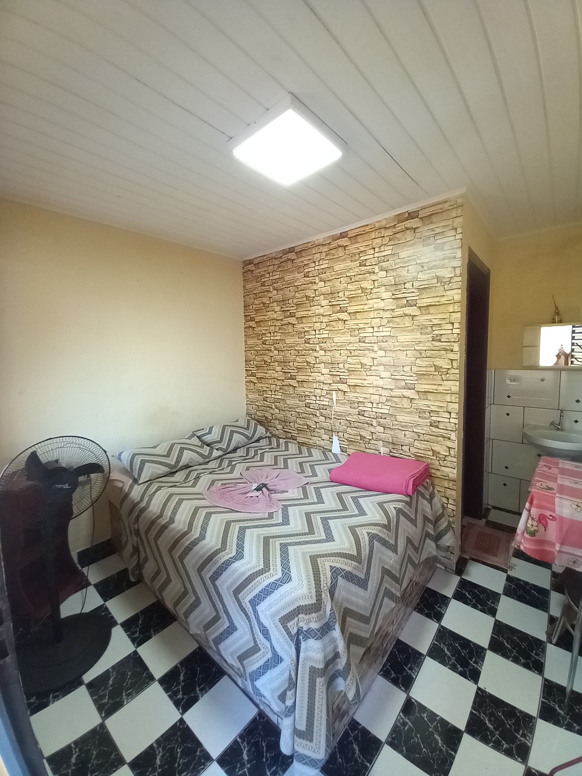 Quarto 103